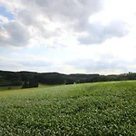 Appartamento Kleines Haus Mitten In Der Mit Eigener Terrasse Und Sonnenbalkon