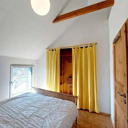 Kleines Haus Mitten In Der Mit Eigener Terrasse Und Sonnenbalkon Апартаменты