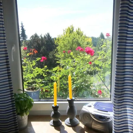 Kleines Haus Mitten In Der Mit Eigener Terrasse Und Sonnenbalkon Halver