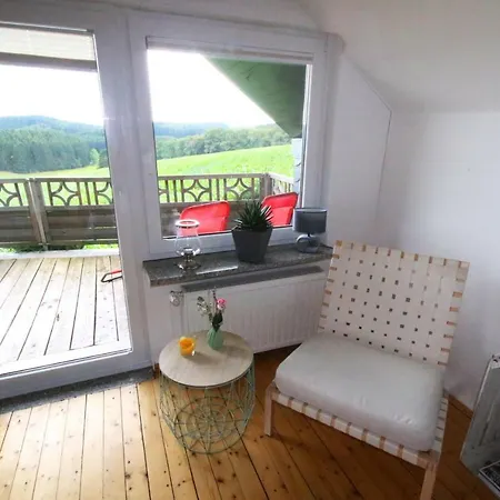 Kleines Haus Mitten In Der Mit Eigener Terrasse Und Sonnenbalkon Halver