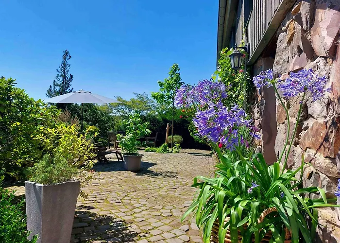 Apartmán Kleines Haus Mitten In Der Mit Eigener Terrasse Und Sonnenbalkon