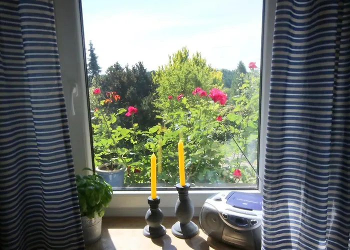 Kleines Haus Mitten In Der Mit Eigener Terrasse Und Sonnenbalkon Halver